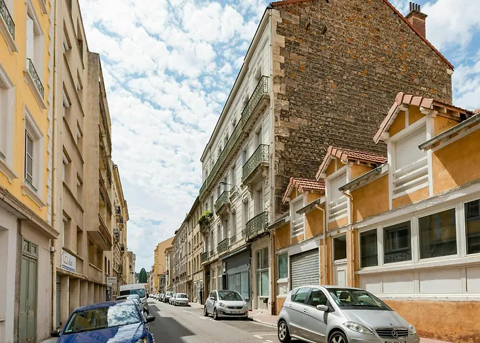 APPARTHOTEL le Charmant