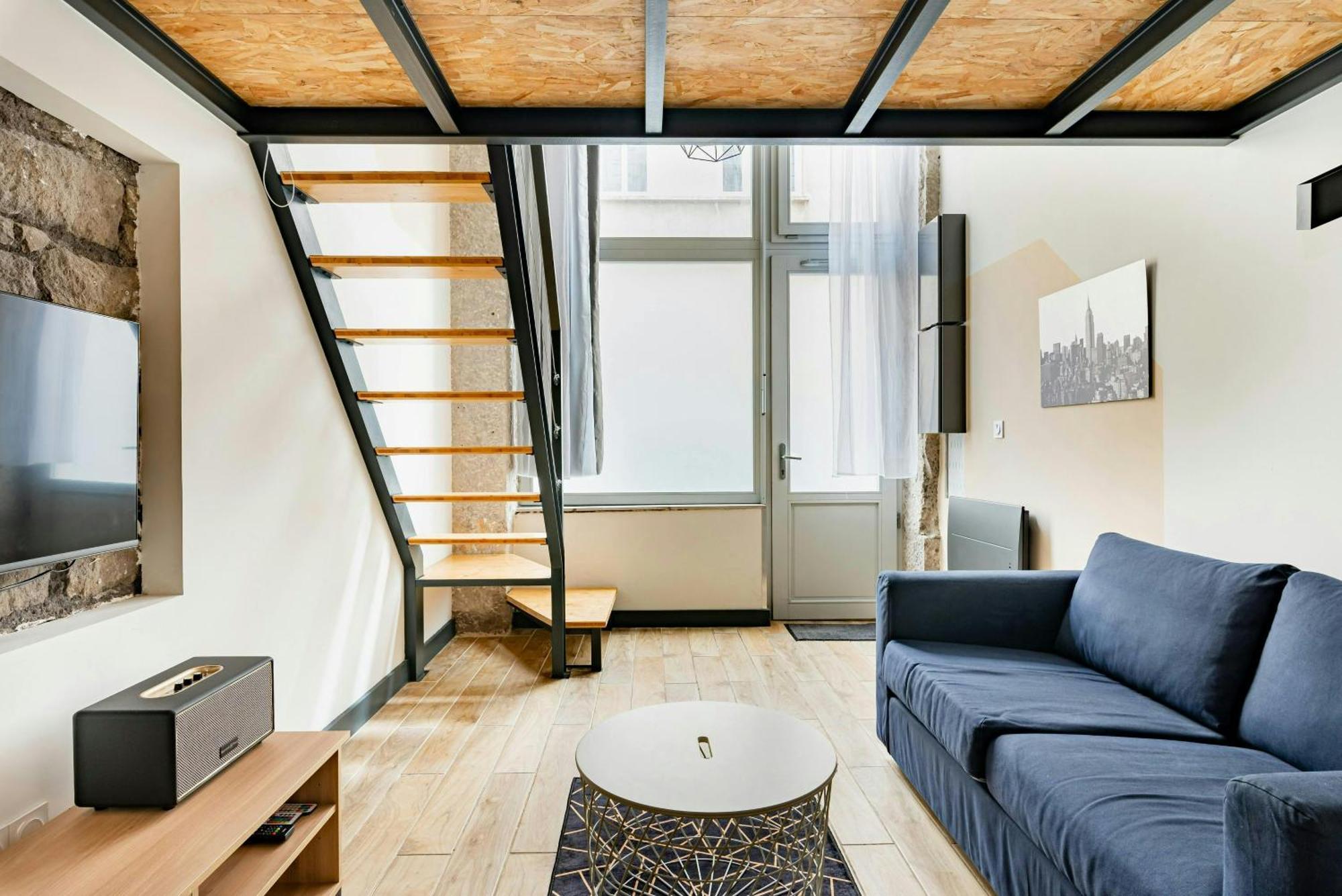Hypercentre Tram Design Apartment